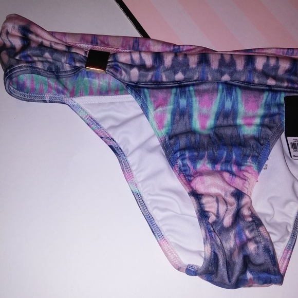 Victoria Secret Swim Bottom
Pink Blue Tie Dye
Hottie Cheeky - Picture 3 of 7